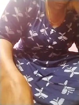 Snapshot of Tamilpriya46 chatting on 02-15-25, 08:11 Tamilpriya46 online show from 02-15-25, 08:11