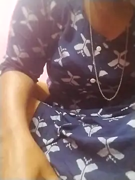 Snapshot of Tamilpriya46 chatting on 02-18-25, 05:10 Tamilpriya46 online show from 02-18-25, 05:10