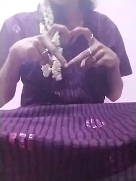 Snapshot of Tamilpriya46 chatting on 02-20-25, 04:57 Tamilpriya46 online show from 02-20-25, 04:57