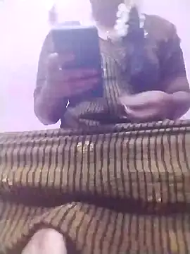 Snapshot of Tamilpriya46 chatting on 02-22-25, 05:24 Tamilpriya46 online show from 02-22-25, 05:24