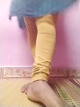 Snapshot of Tamilpriya46 chatting on 03-06-25, 05:11 Tamilpriya46 online show from 03-06-25, 05:11