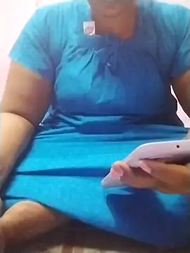 Snapshot of Tamilpriya46 chatting on 03-10-25, 05:39 Tamilpriya46 online show from 03-10-25, 05:39