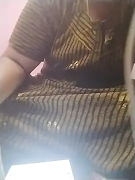 Snapshot of Tamilpriya46 chatting on 03-15-25, 05:15 Tamilpriya46 online show from 03-15-25, 05:15