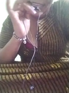 Snapshot of Tamilpriya46 chatting on 03-21-25, 05:56 Tamilpriya46 online show from 03-21-25, 05:56