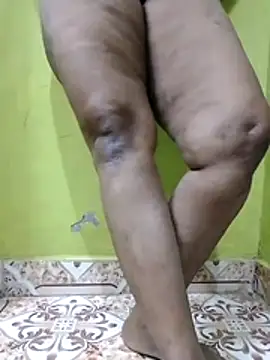 Snapshot of Tamilpriya46 chatting on 11-06-25, 04:08 Tamilpriya46 online show from 11-06-25, 04:08