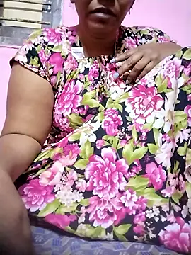 Snapshot of Tamilpriya46 chatting on 01-12-26, 01:33 Tamilpriya46 online show from 01-12-26, 01:33