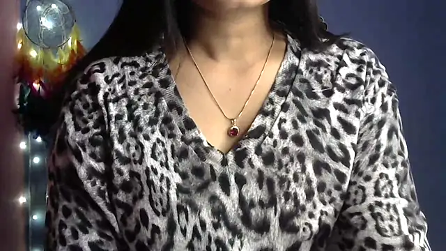 Black cat cutie online show from 12-13-24, 05:38