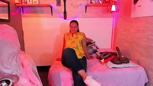 MaturePure online show from 12-22-25, 08:06