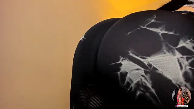 leslie k online show from 02-07-25, 03:23