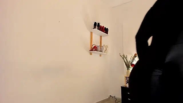 leslie k online show from 03-19-25, 02:59