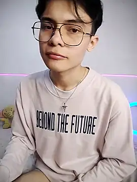 Dmitri Aksnes online show from 10-03-25, 09:45