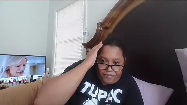 ebonyred online show from 02-13-26, 07:54