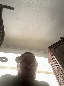 ebonyred online show from 04-17-26, 02:53