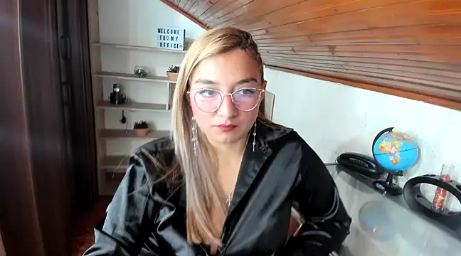  sweetcarla online show from 01-23-25, 04:37