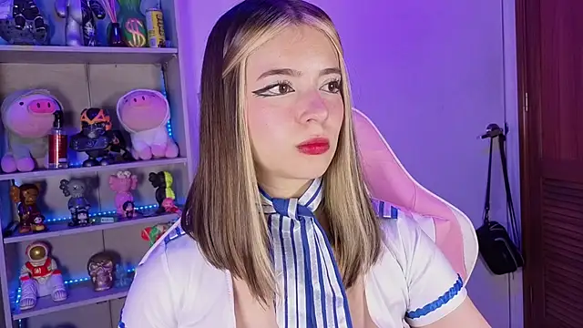 Snapshot of EmilyMiller_ chatting on 09-29-25, 04:23 EmilyMiller online show from 09-29-25, 04:23