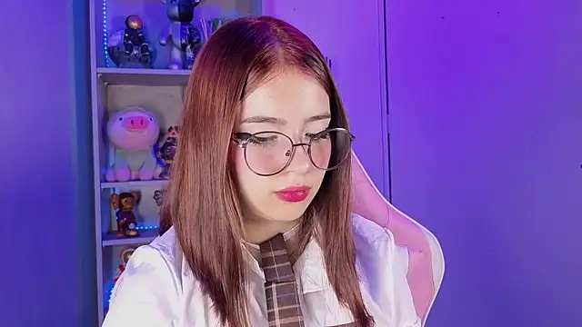 Snapshot of EmilyMiller_ chatting on 10-30-25, 04:30 EmilyMiller online show from 10-30-25, 04:30