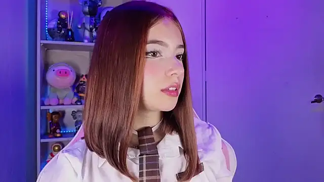 Snapshot of EmilyMiller_ chatting on 11-06-25, 04:08 EmilyMiller online show from 11-06-25, 04:08