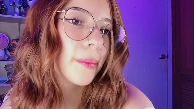 Snapshot of EmilyMiller_ chatting on 11-27-25, 04:53 EmilyMiller online show from 11-27-25, 04:53