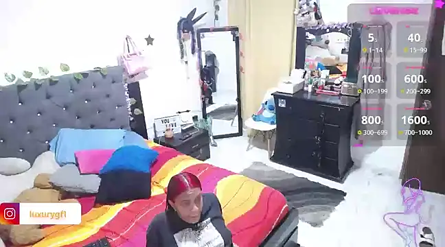 Pocahontaslovex online show from 12-18-24, 01:26