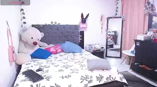 Pocahontaslovex online show from 01-19-25, 04:36