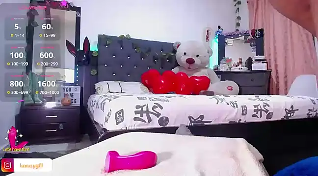 Pocahontaslovex online show from 02-20-25, 09:11