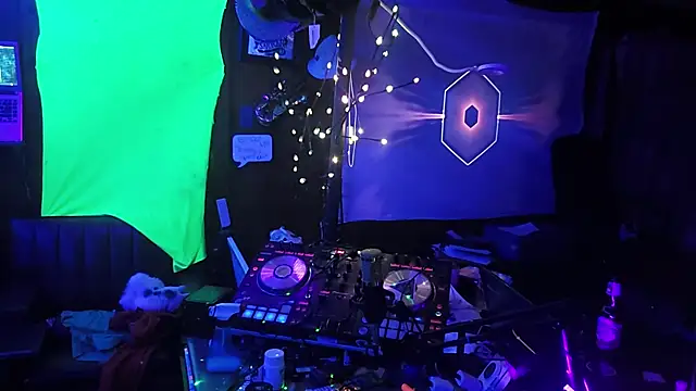 tayshie online show from 02-08-25, 11:22