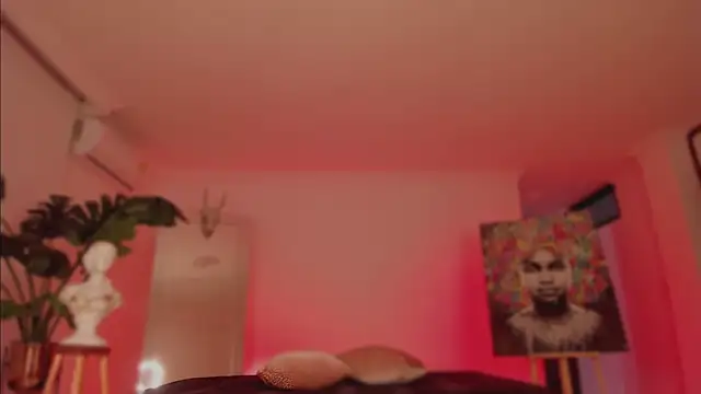 Taylor  foxxx online show from 01-29-25, 04:26