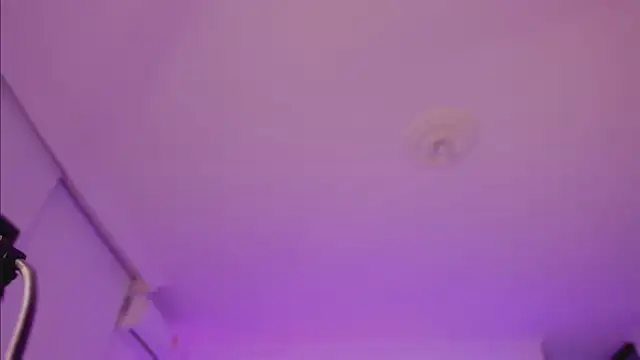 Taylor  foxxx online show from 01-30-25, 04:06