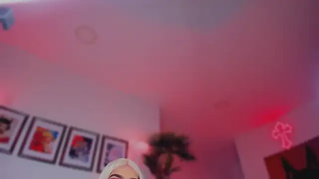 Taylor  foxxx online show from 09-12-25, 04:45