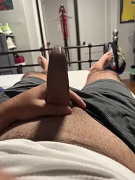 Snapshot of bwcalexander chatting on 09-24-25, 01:09 bwcalexander online show from 09-24-25, 01:09