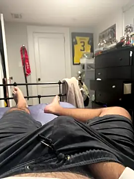 Snapshot of bwcalexander chatting on 10-20-25, 06:19 bwcalexander online show from 10-20-25, 06:19