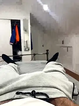 Snapshot of bwcalexander chatting on 01-09-26, 12:35 bwcalexander online show from 01-09-26, 12:35