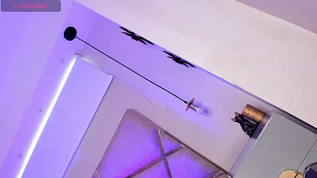 Dalila Thoms online show from 02-28-25, 04:53