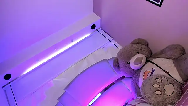 Dalila Thoms online show from 03-18-25, 04:48