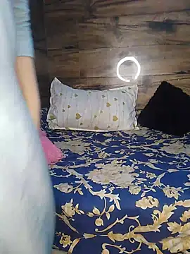 Snapshot of Trezza chatting on 02-02-26, 04:44 Trezza online show from 02-02-26, 04:44