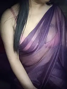 Snapshot of Trezza chatting on 02-10-26, 10:03 Trezza online show from 02-10-26, 10:03