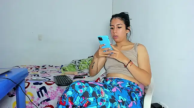 skinnyanai2 online show from 12-30-24, 07:11