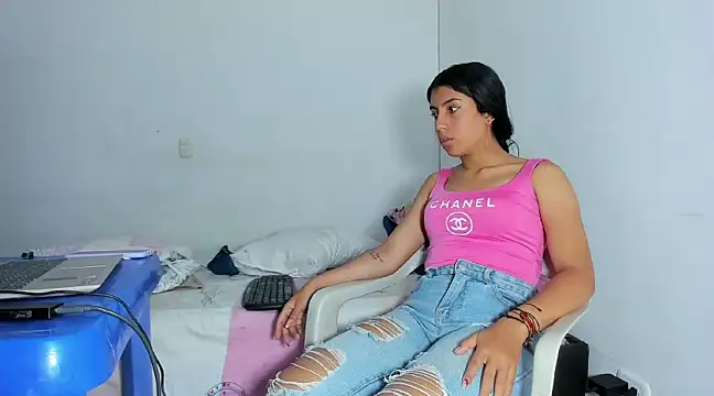 skinnyanai2 online show from 01-21-25, 10:19