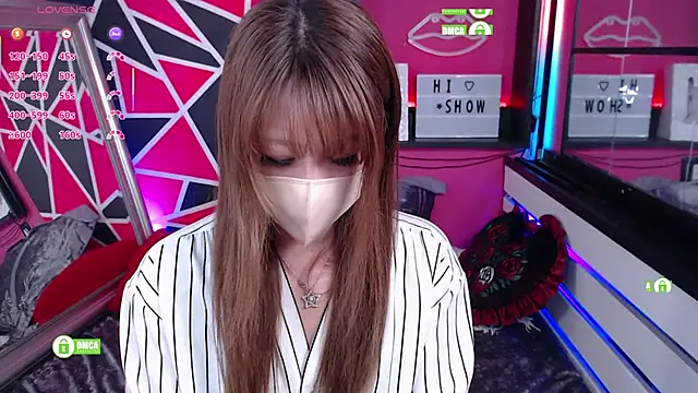 Snapshot of Lion_______ chatting on 02-17-25, 02:09 Lion        online show from 02-17-25, 02:09