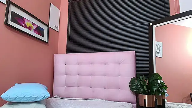 MiissBNasty online show from 12-13-24, 02:43