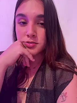 Snapshot of Magic-Smilee chatting on 01-10-25, 03:39 Magic-Smilee online show from 01-10-25, 03:39