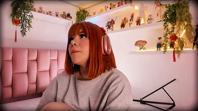 albaismynameX online show from 02-19-25, 03:27