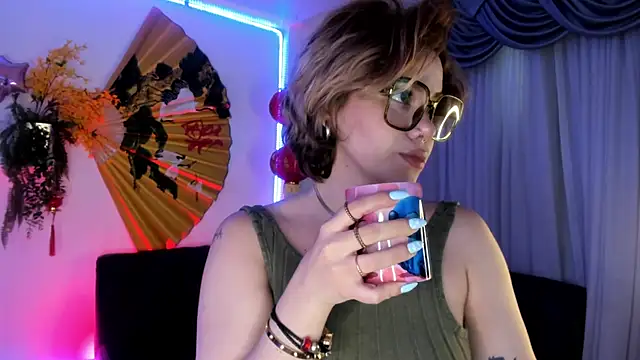 albaismynameX online show from 03-06-25, 12:09