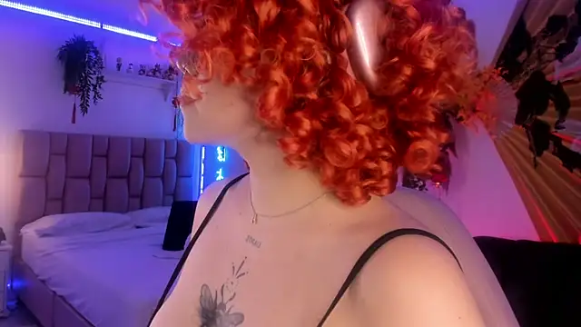 albaismynameX online show from 03-11-25, 03:23