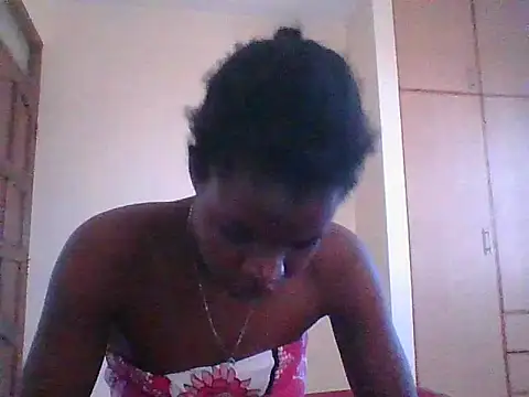 Snapshot of hotgal1112 chatting on 09-29-25, 11:48 hotgal1112 online show from 09-29-25, 11:48