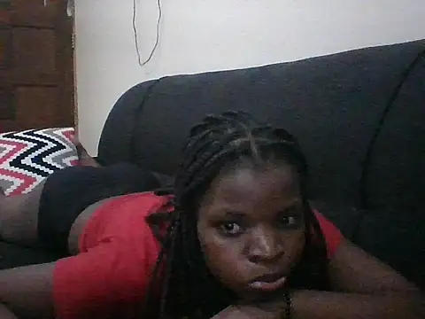 Snapshot of hotgal1112 chatting on 10-12-25, 07:46 hotgal1112 online show from 10-12-25, 07:46