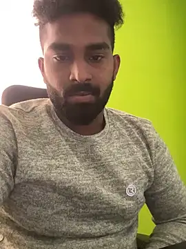 Snapshot of Handsomehunk_4U chatting on 12-04-24, 07:39 Handsomehunk 4U online show from 12-04-24, 07:39