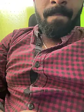 Snapshot of Handsomehunk_4U chatting on 12-16-24, 09:35 Handsomehunk 4U online show from 12-16-24, 09:35