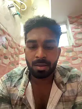 Snapshot of Handsomehunk_4U chatting on 12-26-24, 12:16 Handsomehunk 4U online show from 12-26-24, 12:16