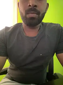 Snapshot of Handsomehunk_4U chatting on 02-28-25, 09:58 Handsomehunk 4U online show from 02-28-25, 09:58